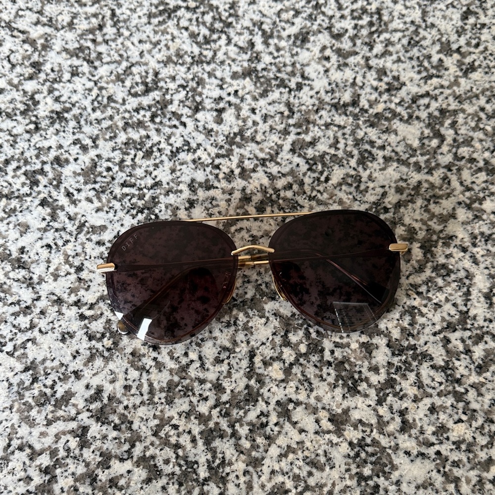 Diff eyewear Gold and Brown Sunglasses